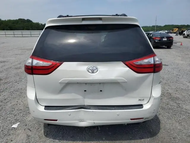 2015 TOYOTA SIENNA XLE  