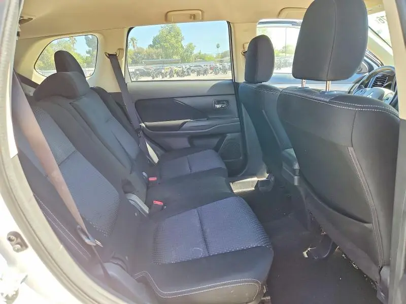 2016 MITSUBISHI OUTLANDER   