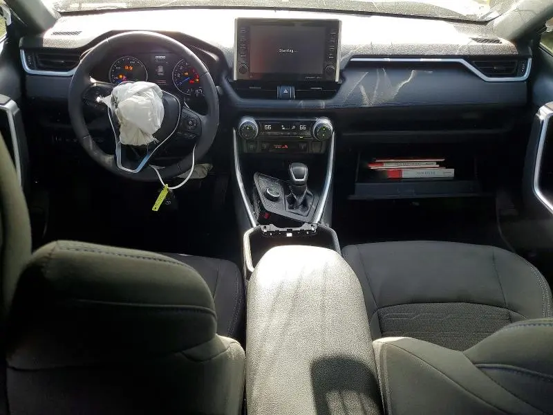 2022 TOYOTA RAV4 SE  
