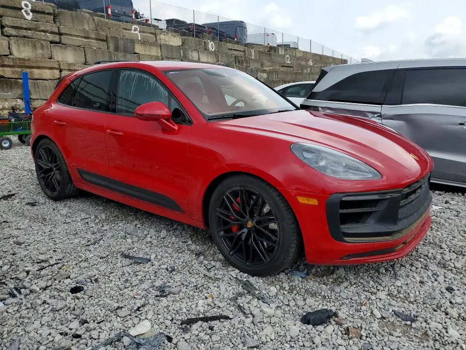 2022 PORSCHE MACAN GTS  