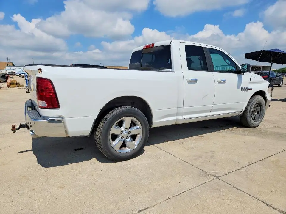 2013 RAM 1500 SLT  