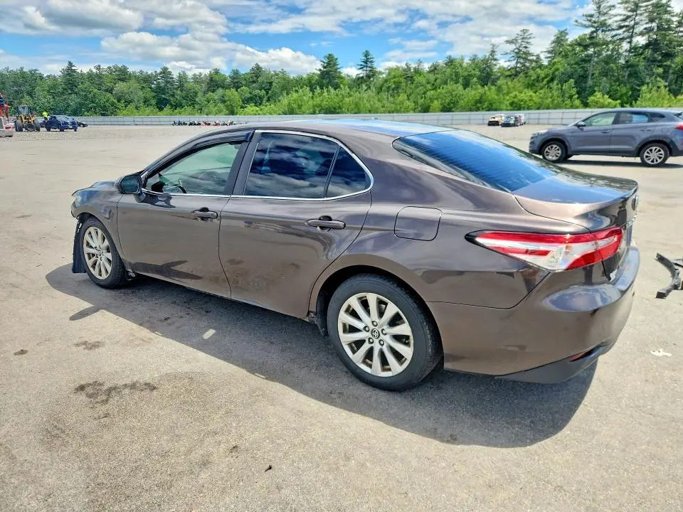 2018 TOYOTA CAMRY LE  