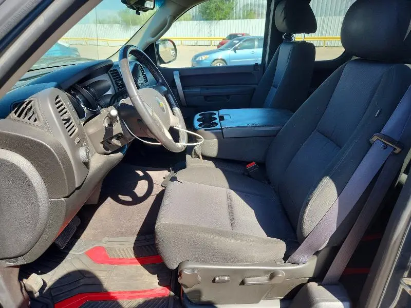 2011 CHEVROLET SILVERADO K1500 LT  