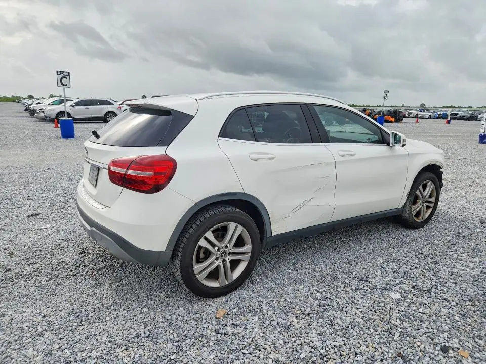 2019 MERCEDES-BENZ GLA 250  