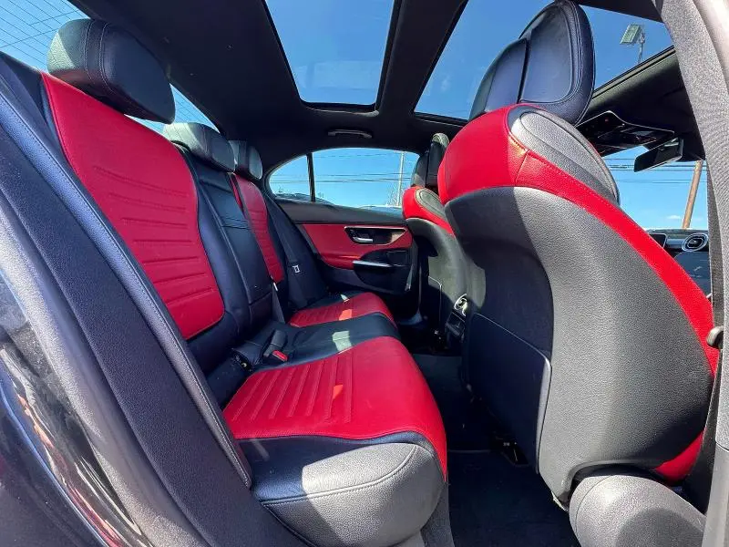 2023 MERCEDES-BENZ C 300  