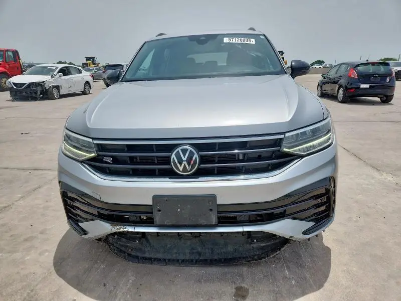 2022 VOLKSWAGEN TIGUAN SE R-LINE BLACK  