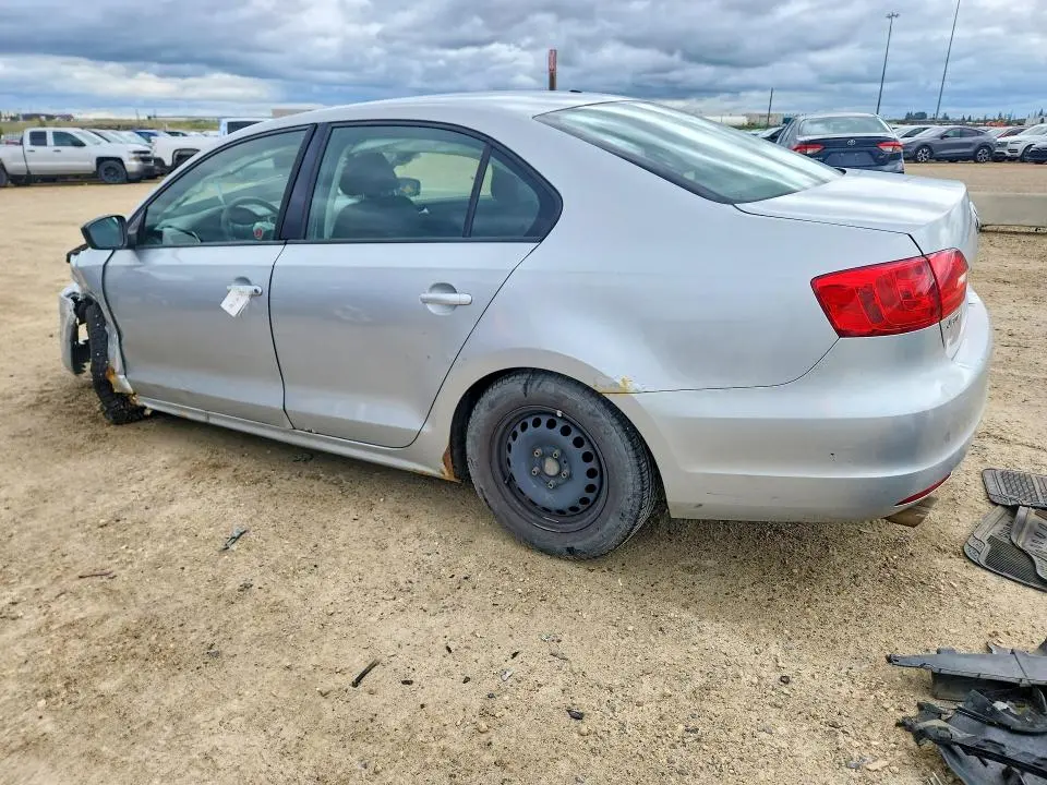2013 VOLKSWAGEN JETTA BASE  