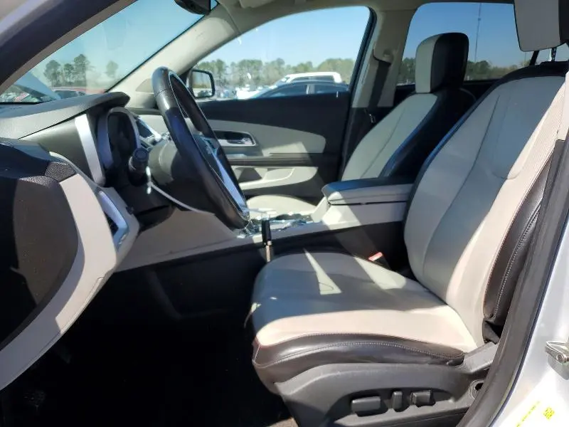 2010 CHEVROLET EQUINOX LT  