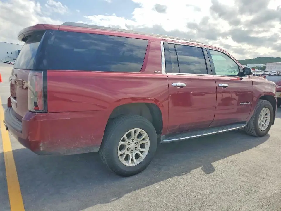 2017 GMC YUKON XL K1500 SLT  