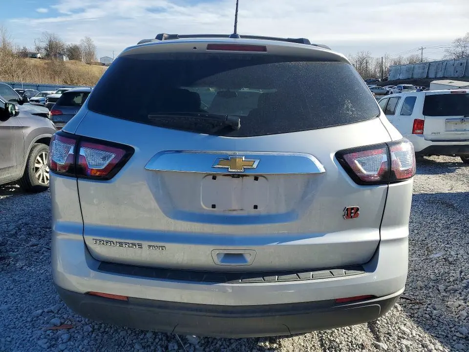 2017 CHEVROLET TRAVERSE LS  