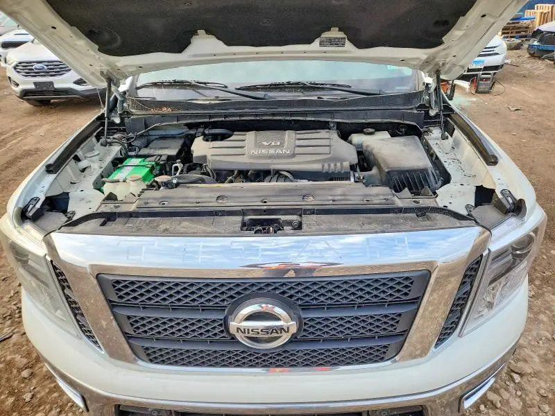 2017 NISSAN TITAN SL  