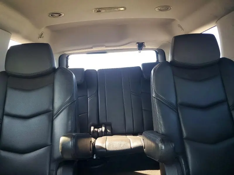 2018 CADILLAC ESCALADE LUXURY  