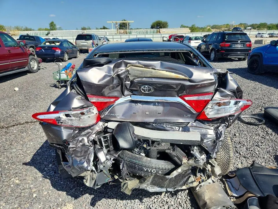 2017 TOYOTA CAMRY LE  