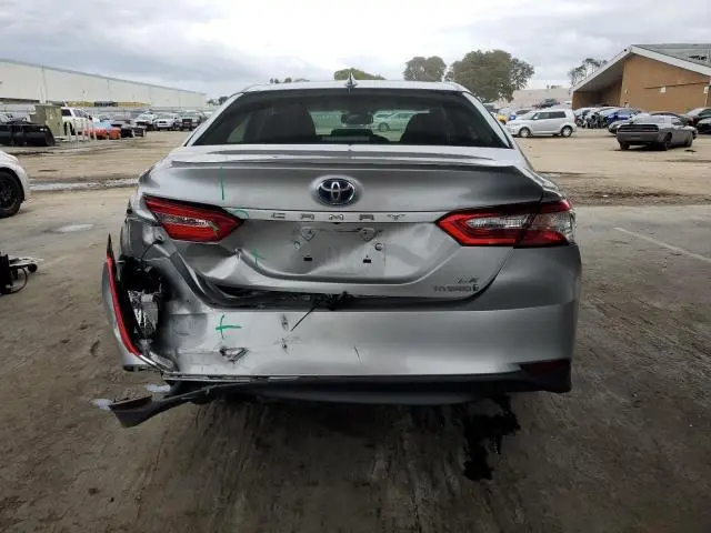 2018 TOYOTA CAMRY LE  