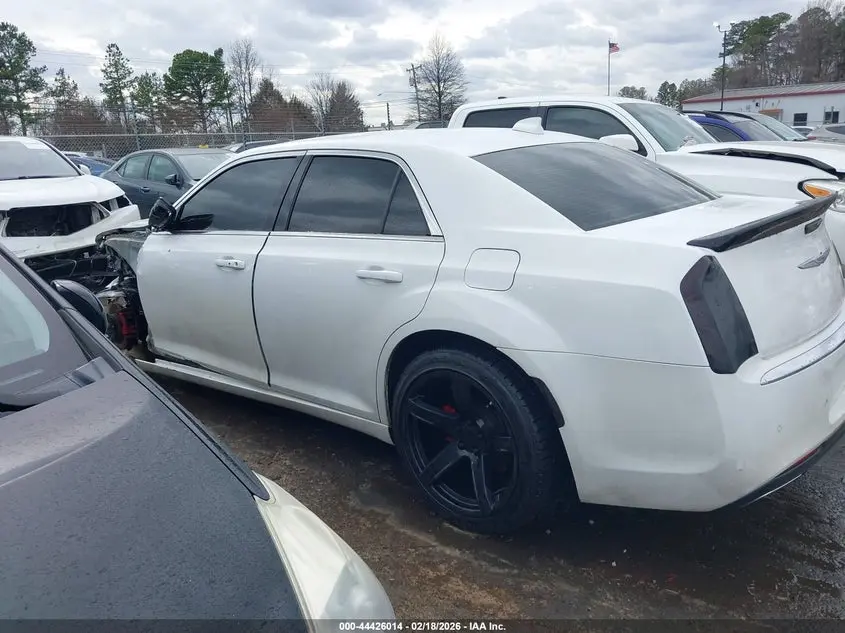 2015 CHRYSLER 300 LIMITED