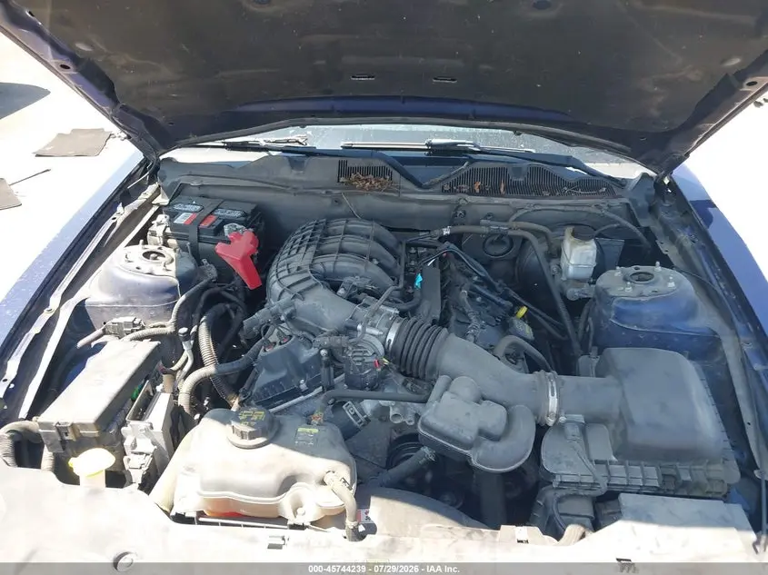 2011 FORD MUSTANG V6 PREMIUM