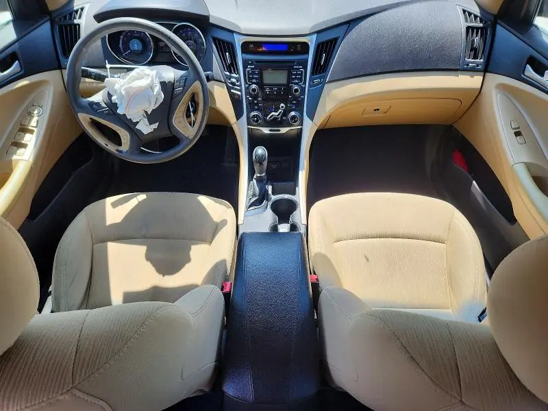 2011 HYUNDAI SONATA GLS  
