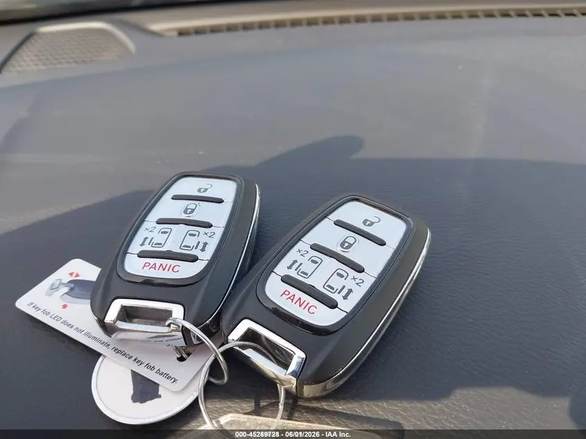 2018 CHRYSLER PACIFICA HYBRID TOURING PLUS