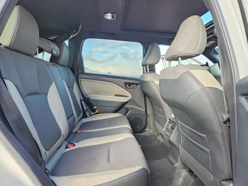 2025 SUBARU FORESTER LIMITED  