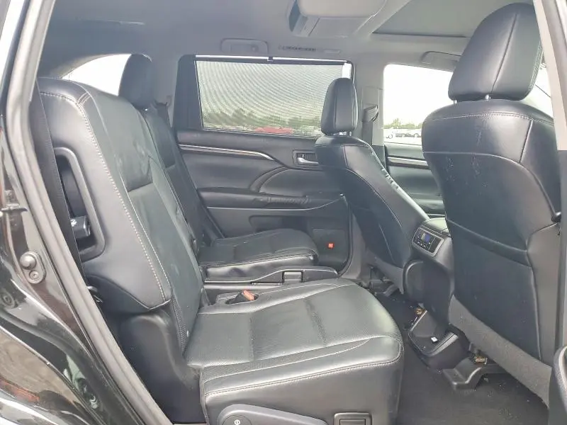 2015 TOYOTA HIGHLANDER LIMITED  