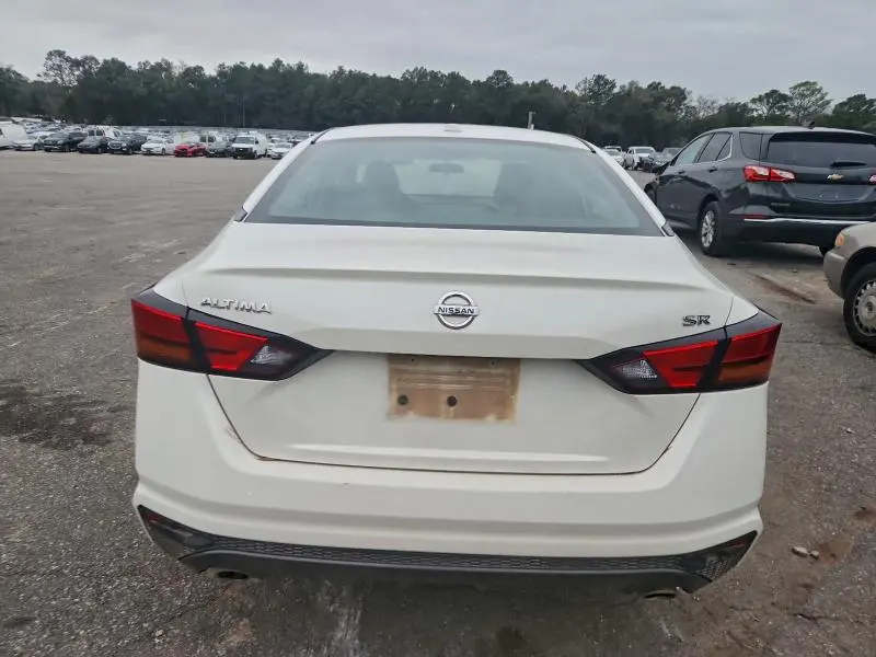 2019 NISSAN ALTIMA SR  