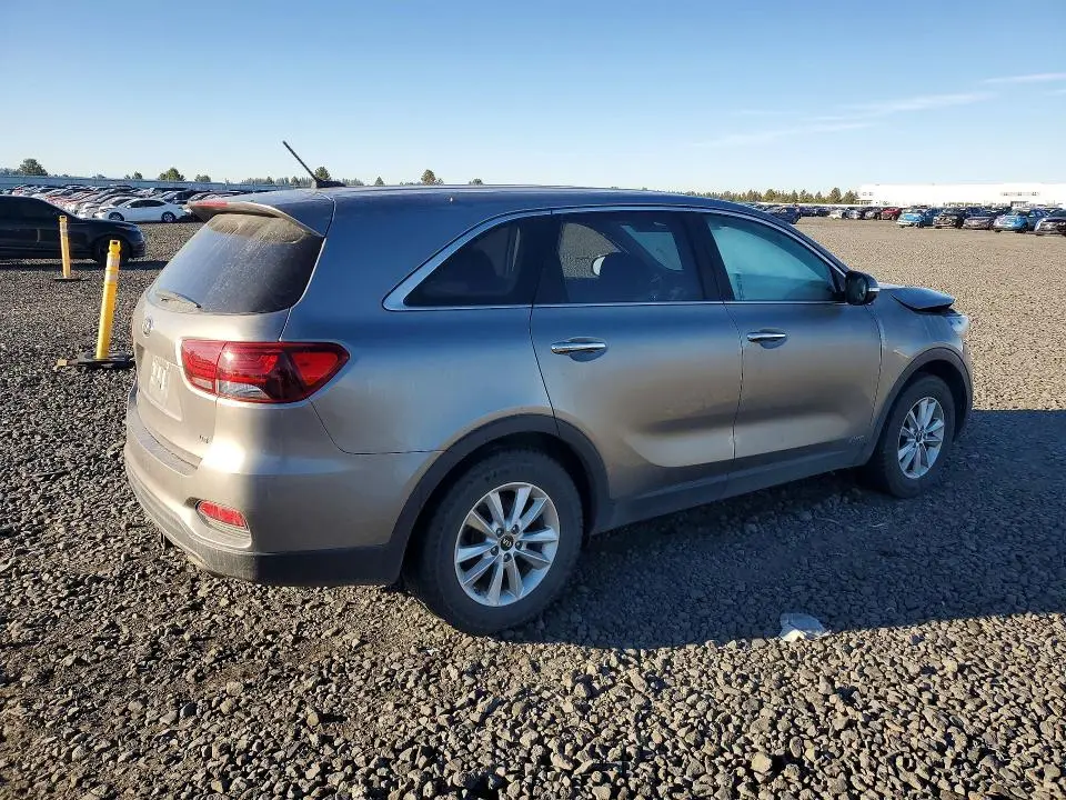 2019 KIA SORENTO LX V6  
