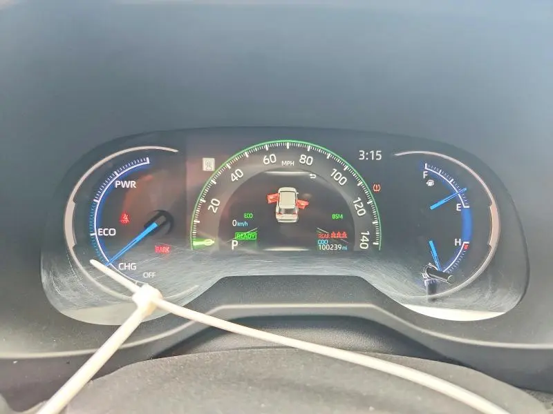 2025 TOYOTA RAV4 XSE  