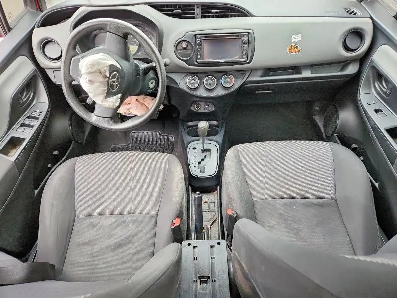 2015 TOYOTA YARIS 5-DOOR L  