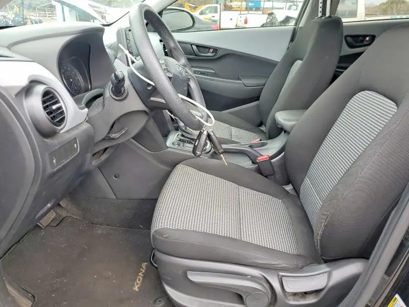 2018 HYUNDAI KONA SE  