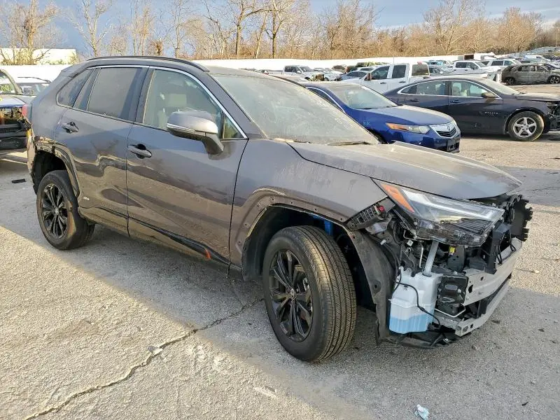 2024 TOYOTA RAV4 SE  