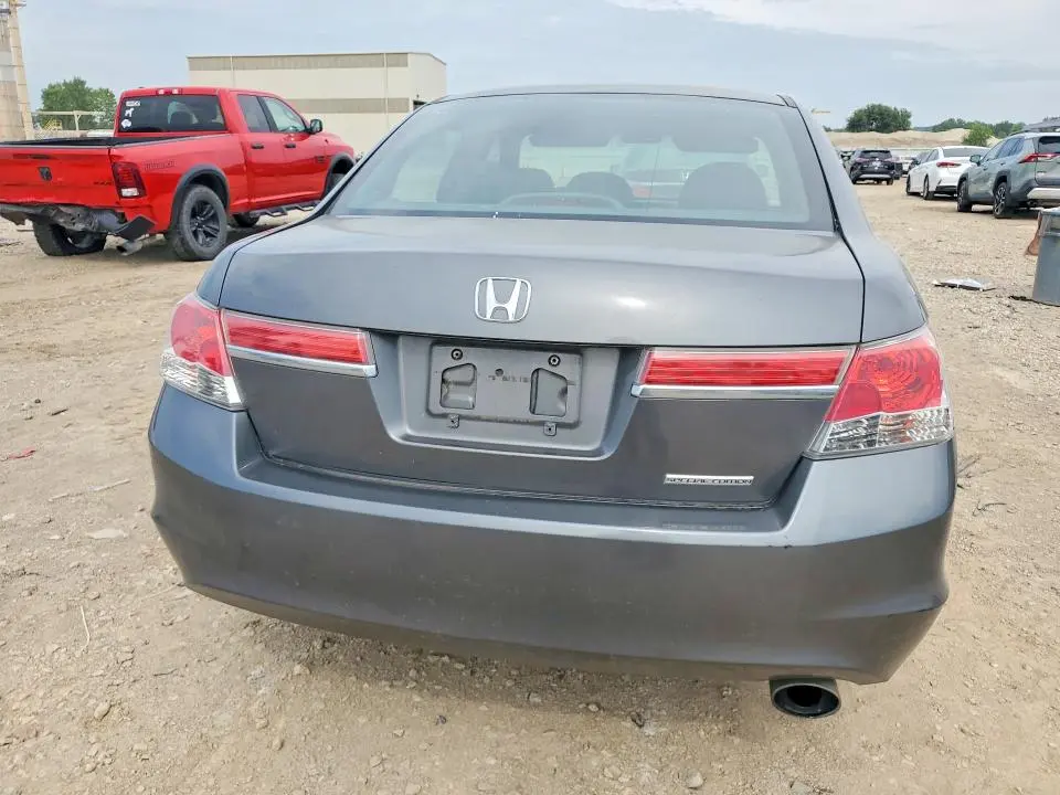 2011 HONDA ACCORD SE  