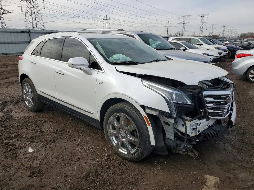 2017 CADILLAC XT5 LUXURY  
