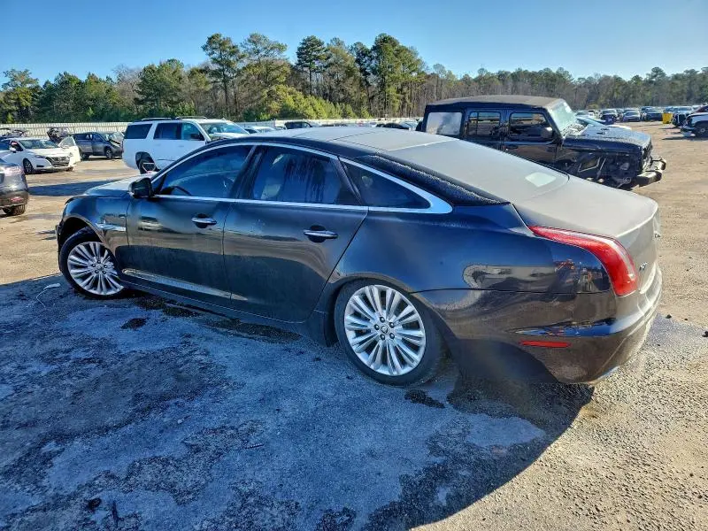 2012 JAGUAR XJ   