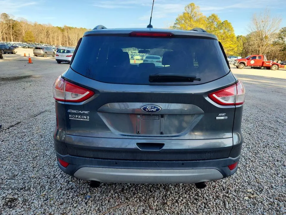 2015 FORD ESCAPE SE  
