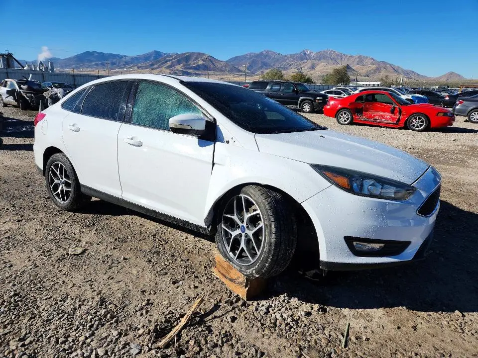 2017 FORD FOCUS SEL  