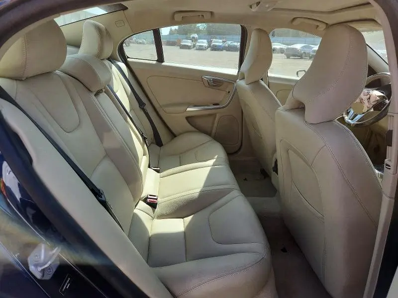 2015 VOLVO S60 PREMIER  