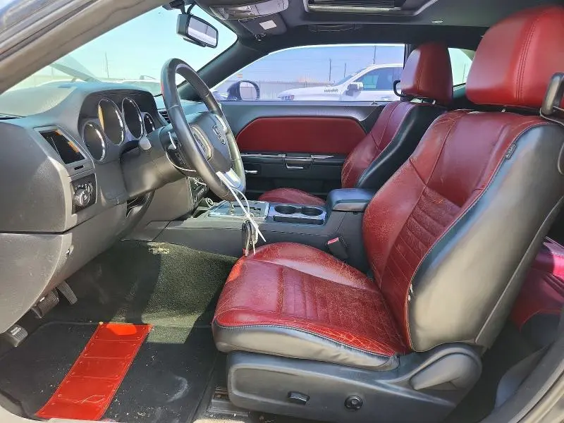 2012 DODGE CHALLENGER SXT  