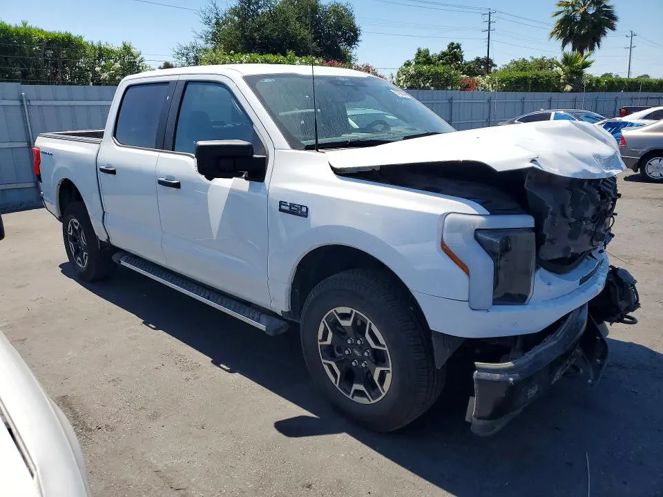 2024 FORD F150 LIGHTNING PRO  