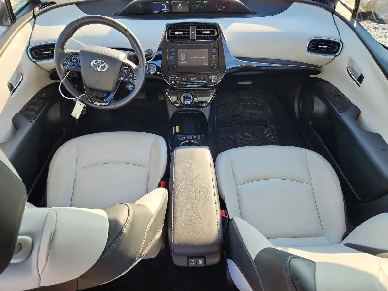 2019 TOYOTA PRIUS XLE  
