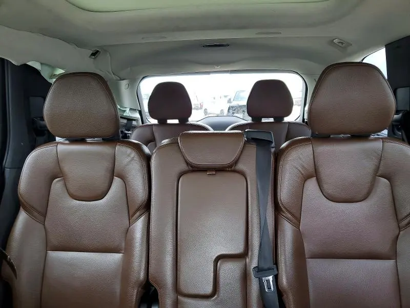 2019 VOLVO XC90 T6 MOMENTUM  
