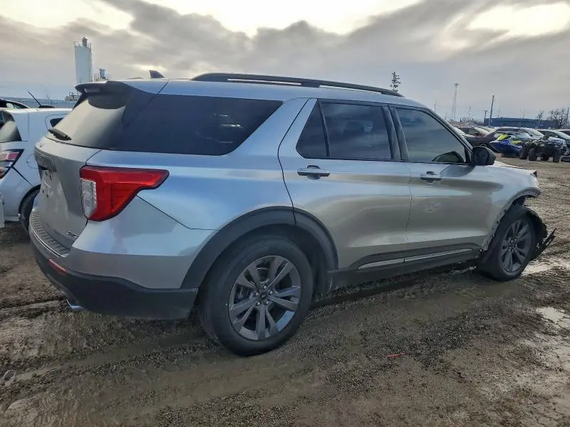 2021 FORD EXPLORER XLT  