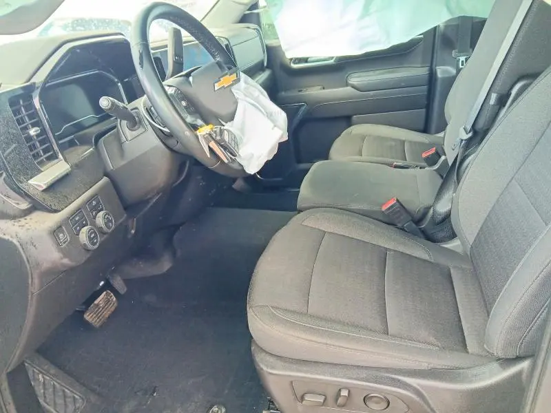 2023 CHEVROLET SILVERADO K1500 LT  