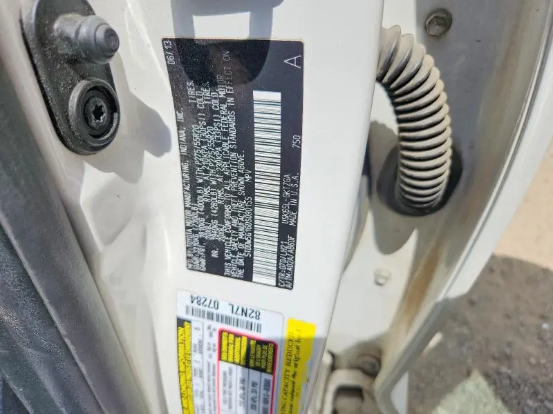 2013 TOYOTA SEQUOIA PLATINUM  