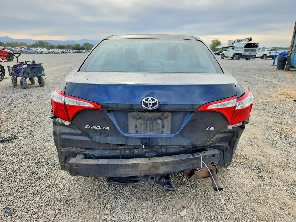 2015 TOYOTA COROLLA LE PLUS  