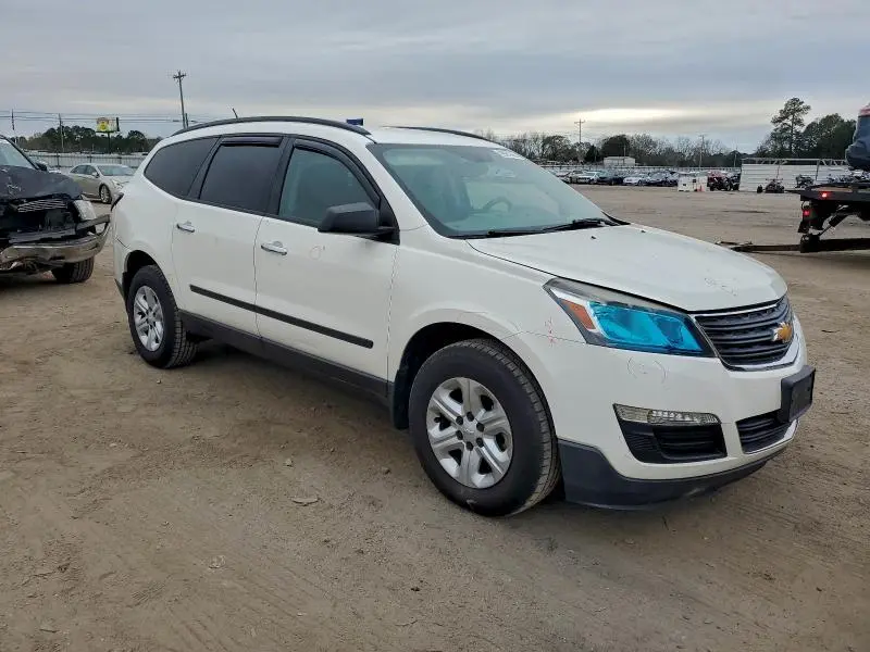 2015 CHEVROLET TRAVERSE LS  