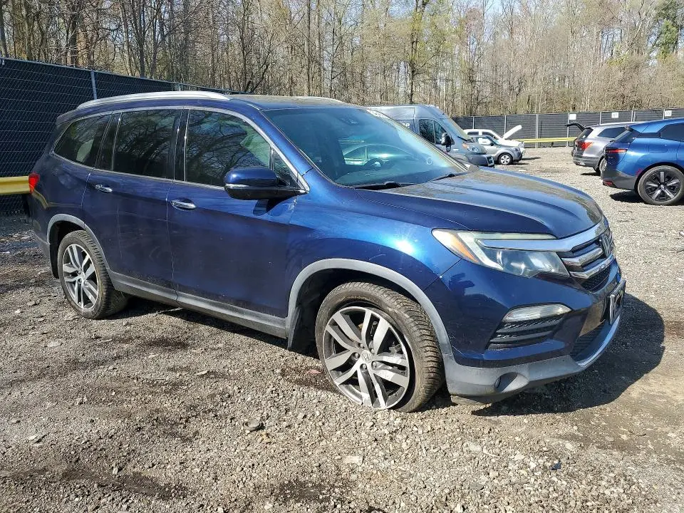 2017 HONDA PILOT ELITE  