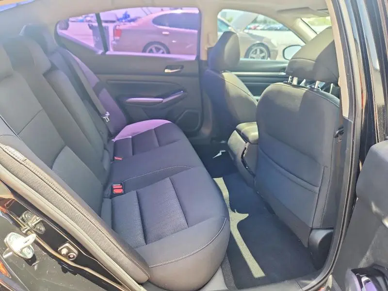 2021 NISSAN ALTIMA SV  