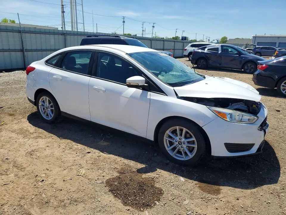 2015 FORD FOCUS SE  