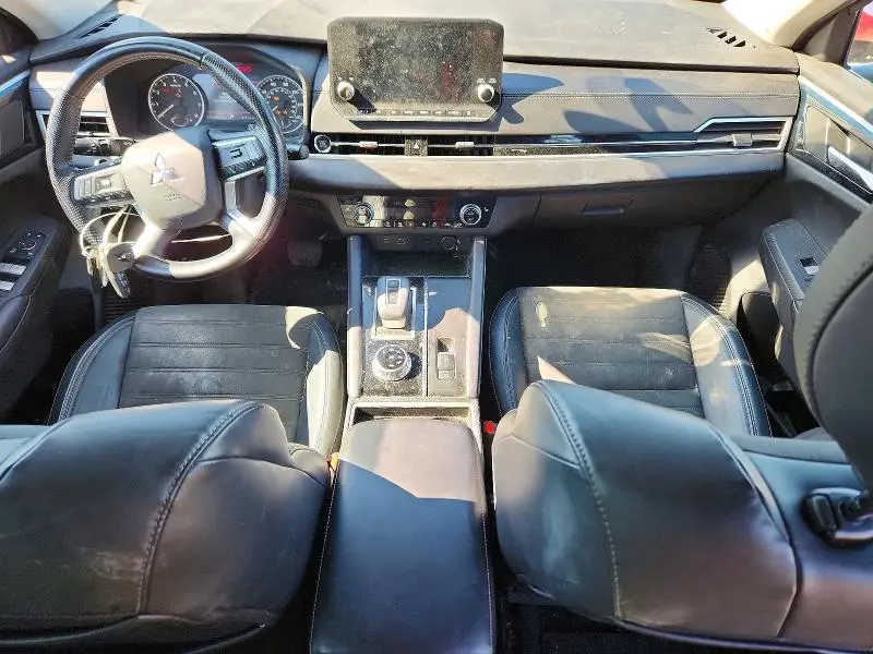 2022 MITSUBISHI OUTLANDER SE  