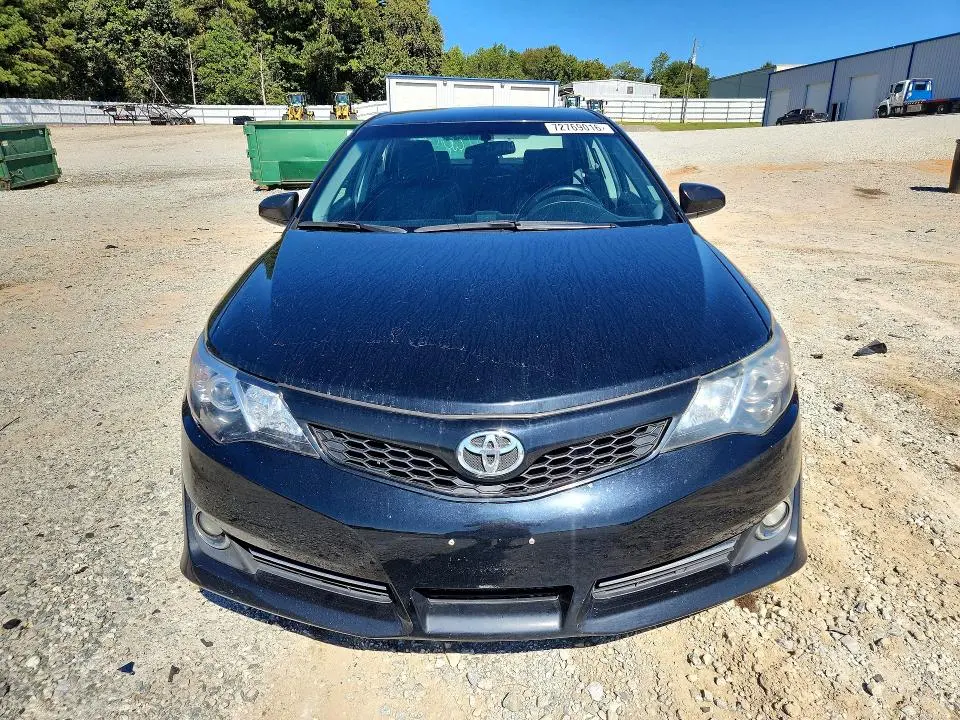 2012 TOYOTA CAMRY SE  